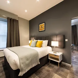 The Spires Serviced Apartamento
